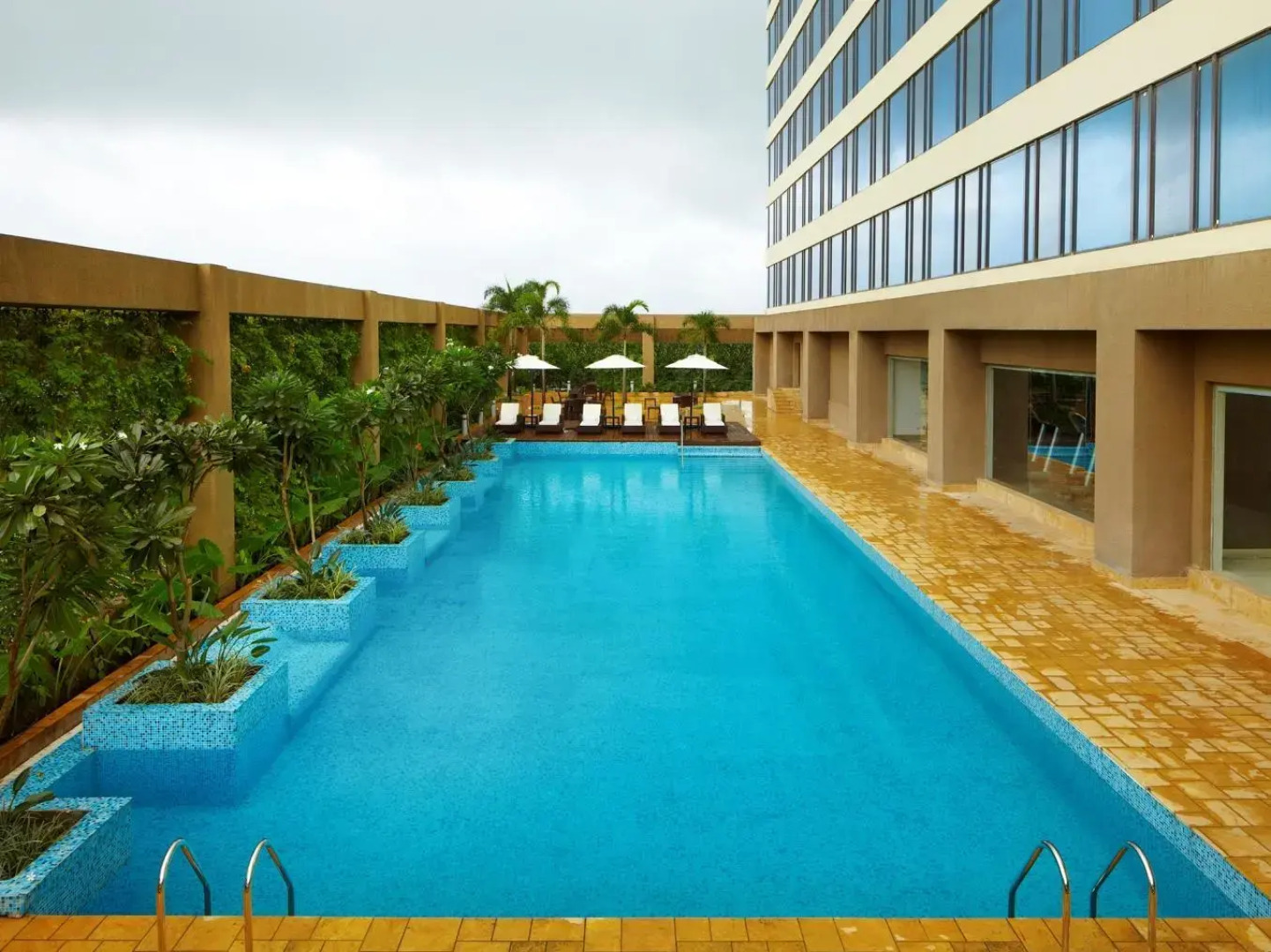 Courtyard by Marriott Pune Chakan