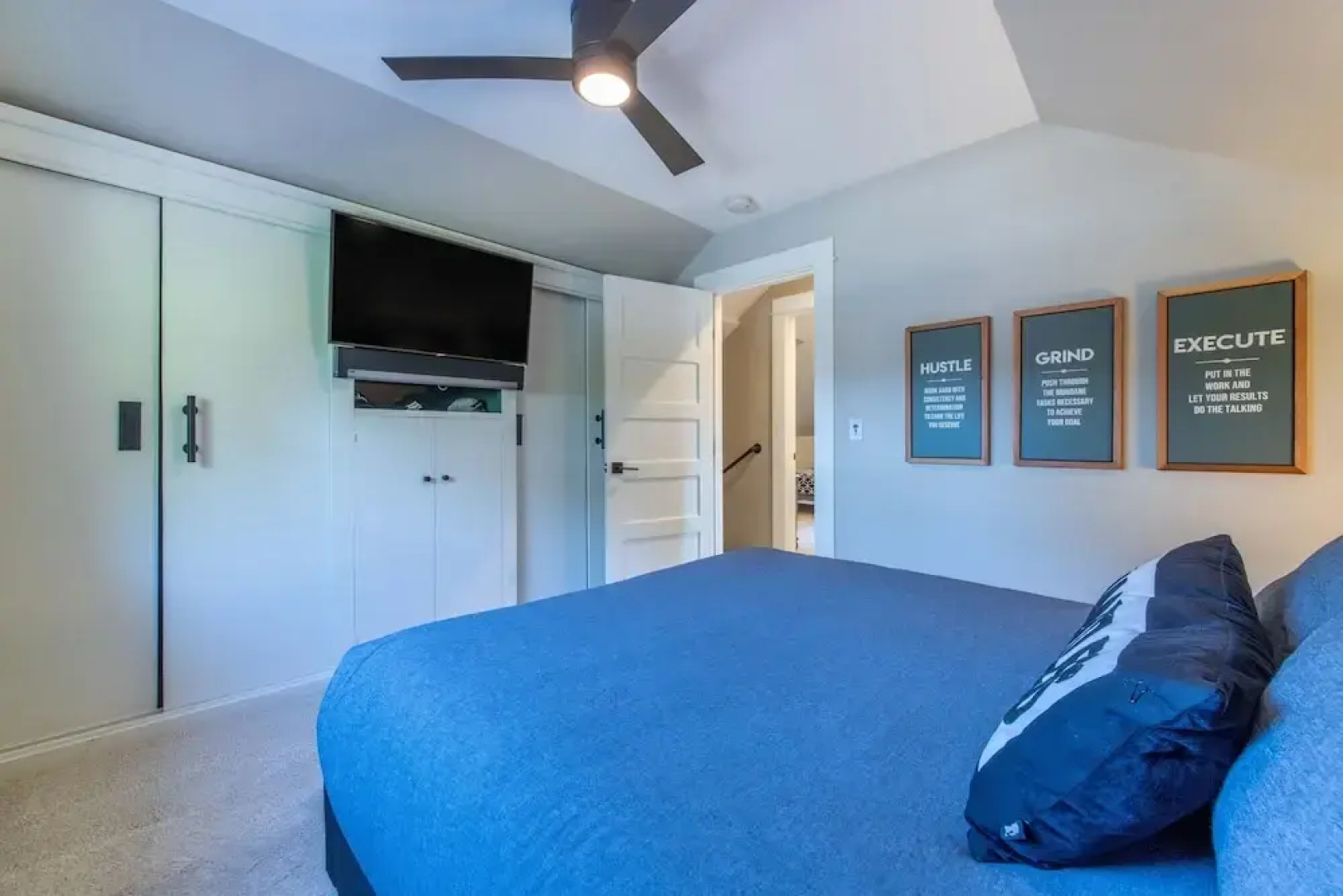 Ava's Castle 2 Bedroom Home by Redawning