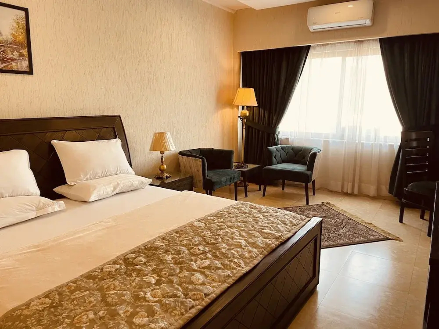 Hotel Grand Arena