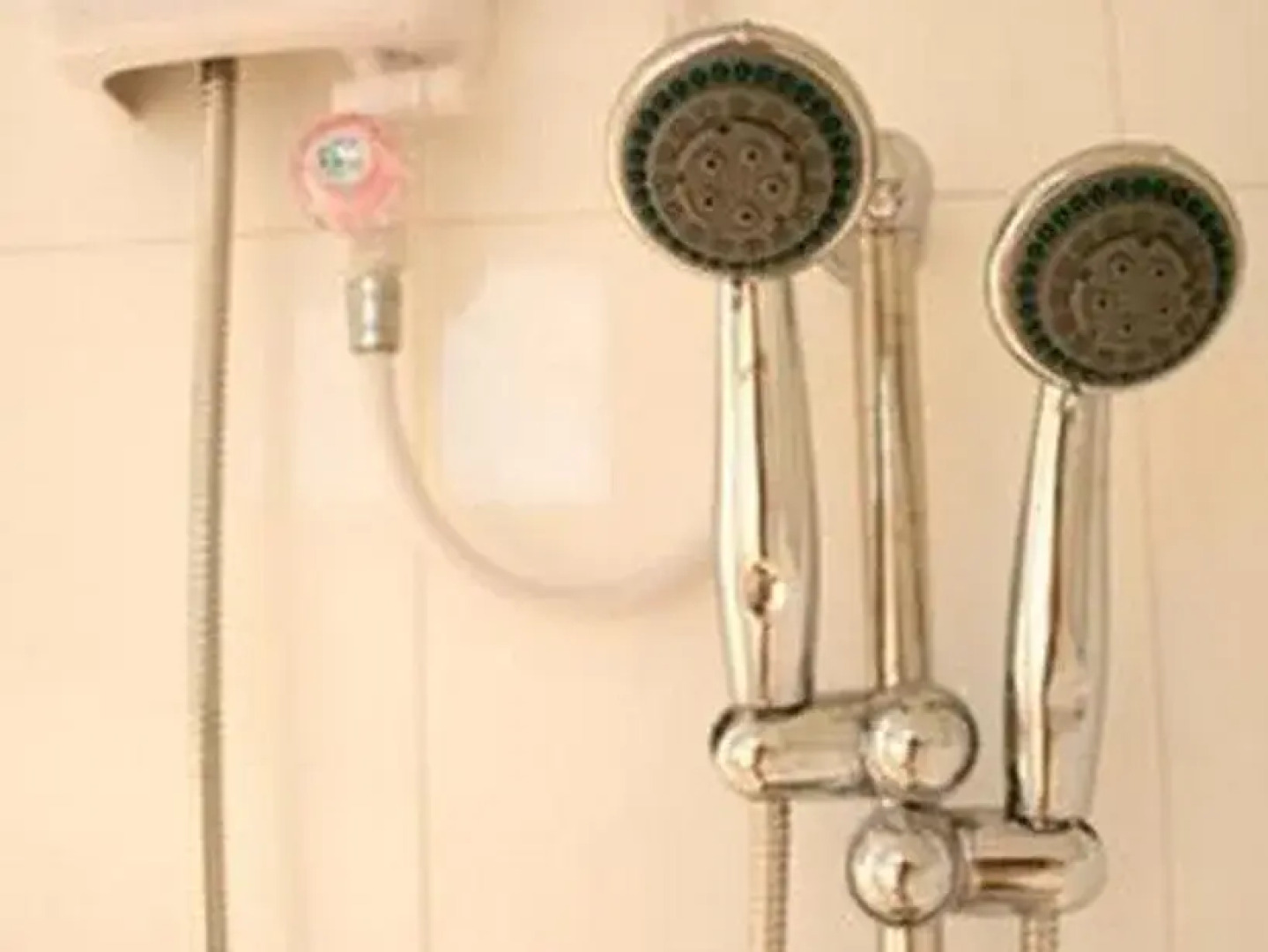 5-Eleven Court and Condo