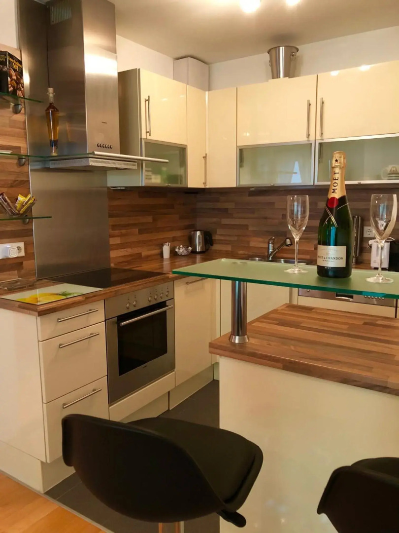 Luxurious city apartment incl garage and terrace