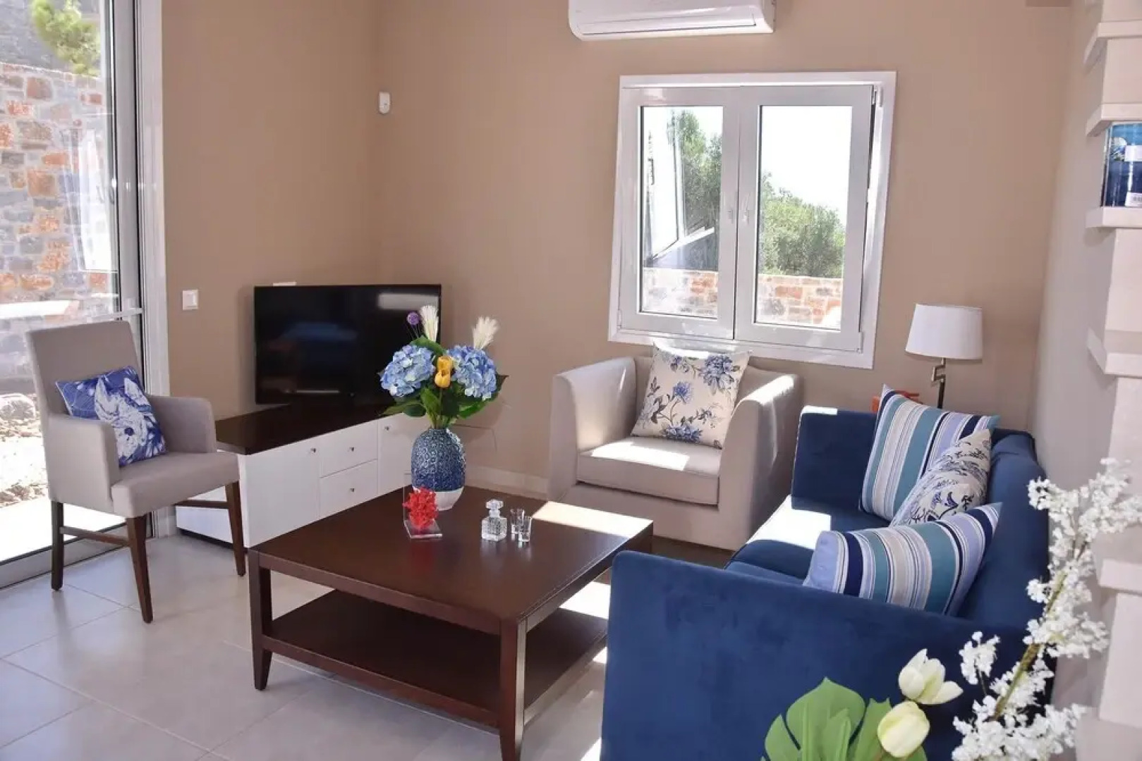 A Wonderful 3 Bedroom Villa in Kounali, Crete Perfect for a Family Vacation