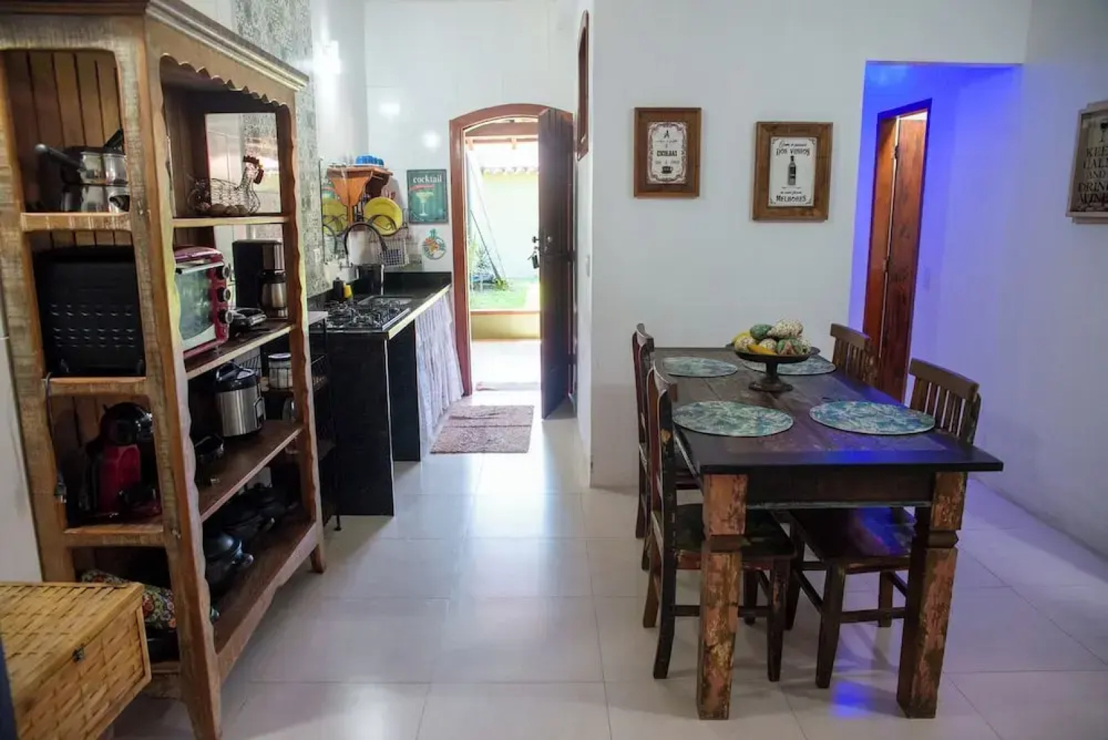 Casa com Piscina e Churrasqueira no Pantanal