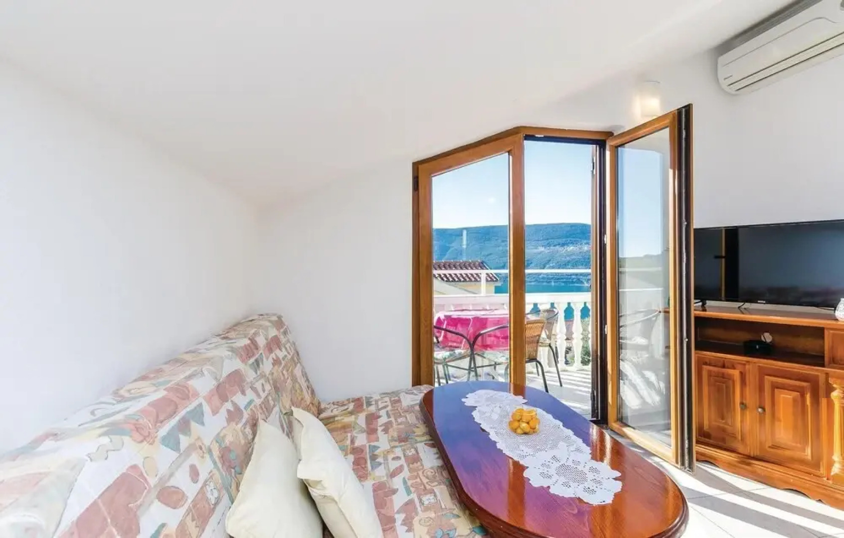 Stunning Home in Herceg Novi With Wifi and 1 Bedrooms