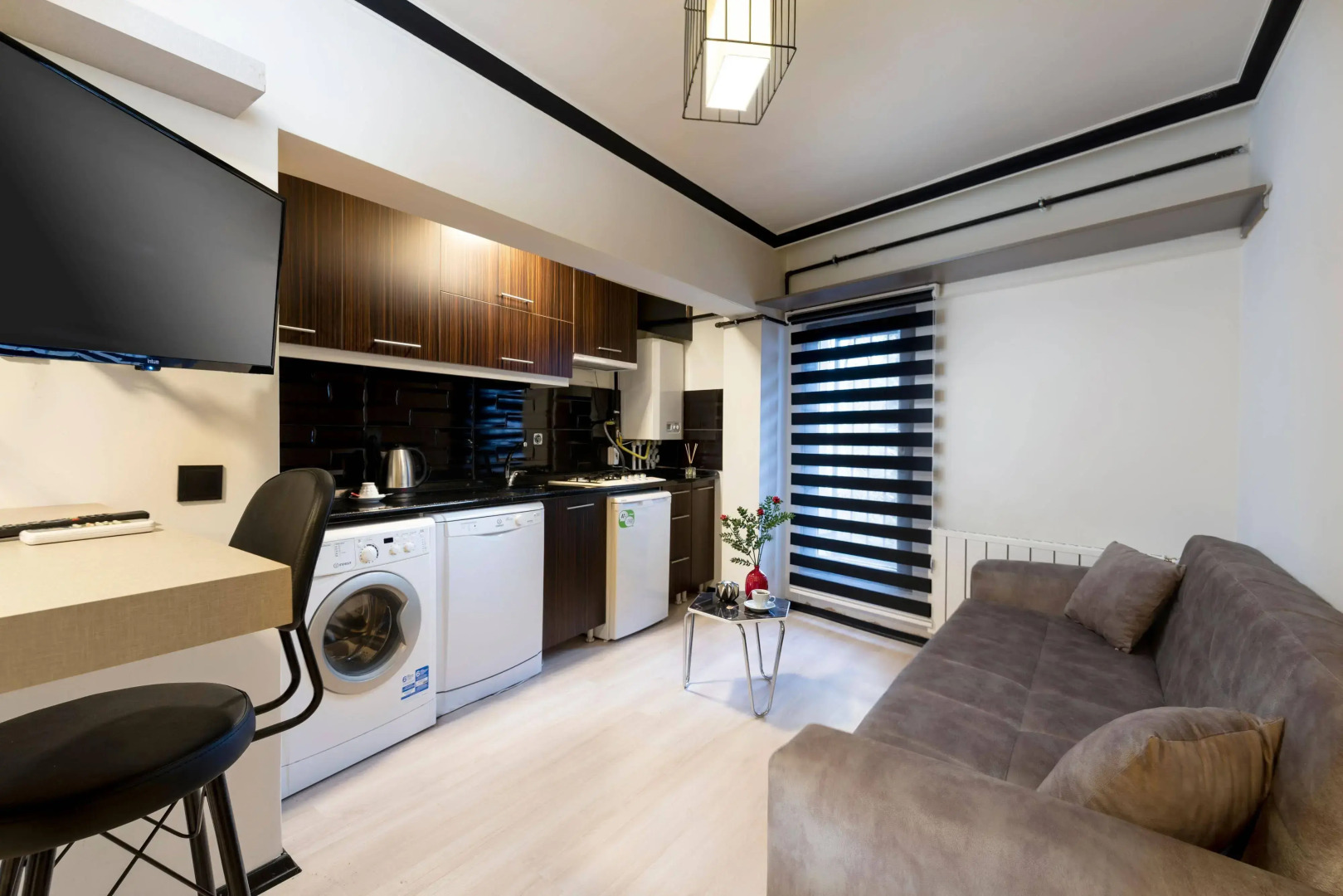 Global Suites Hotel
