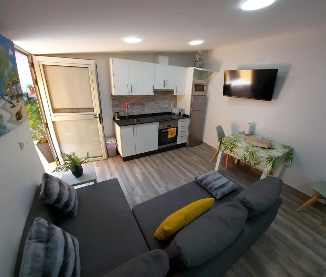 Apartamento con Patio cerca de la playa