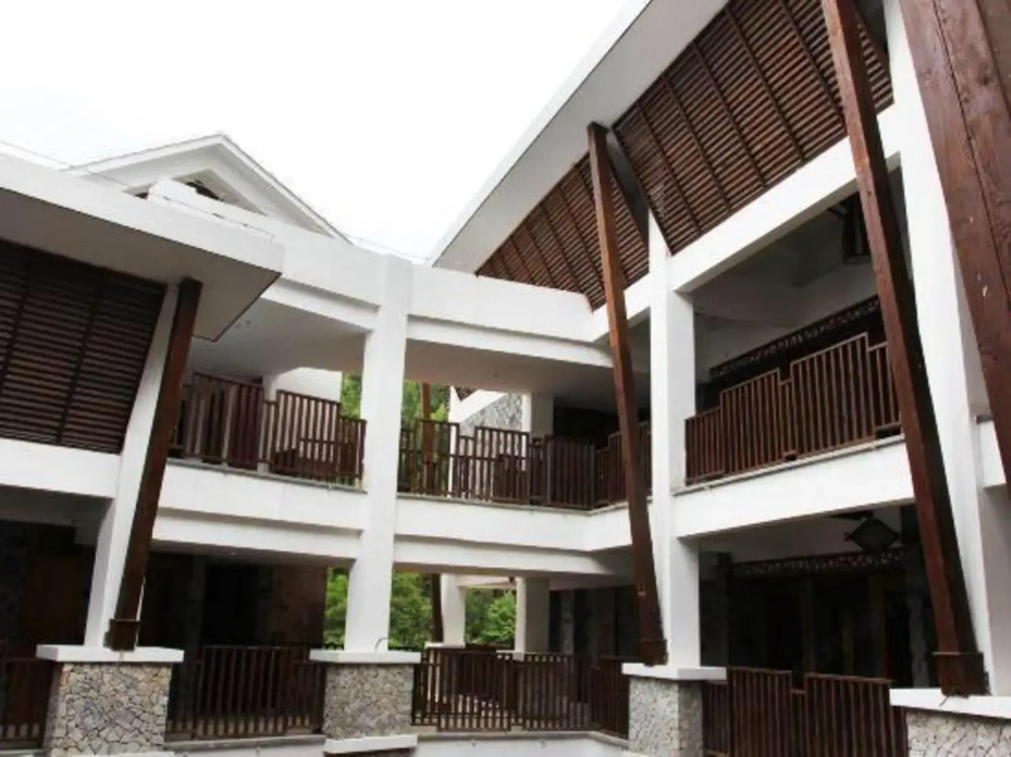 Tianfang Yuetan Hot Spring Resort