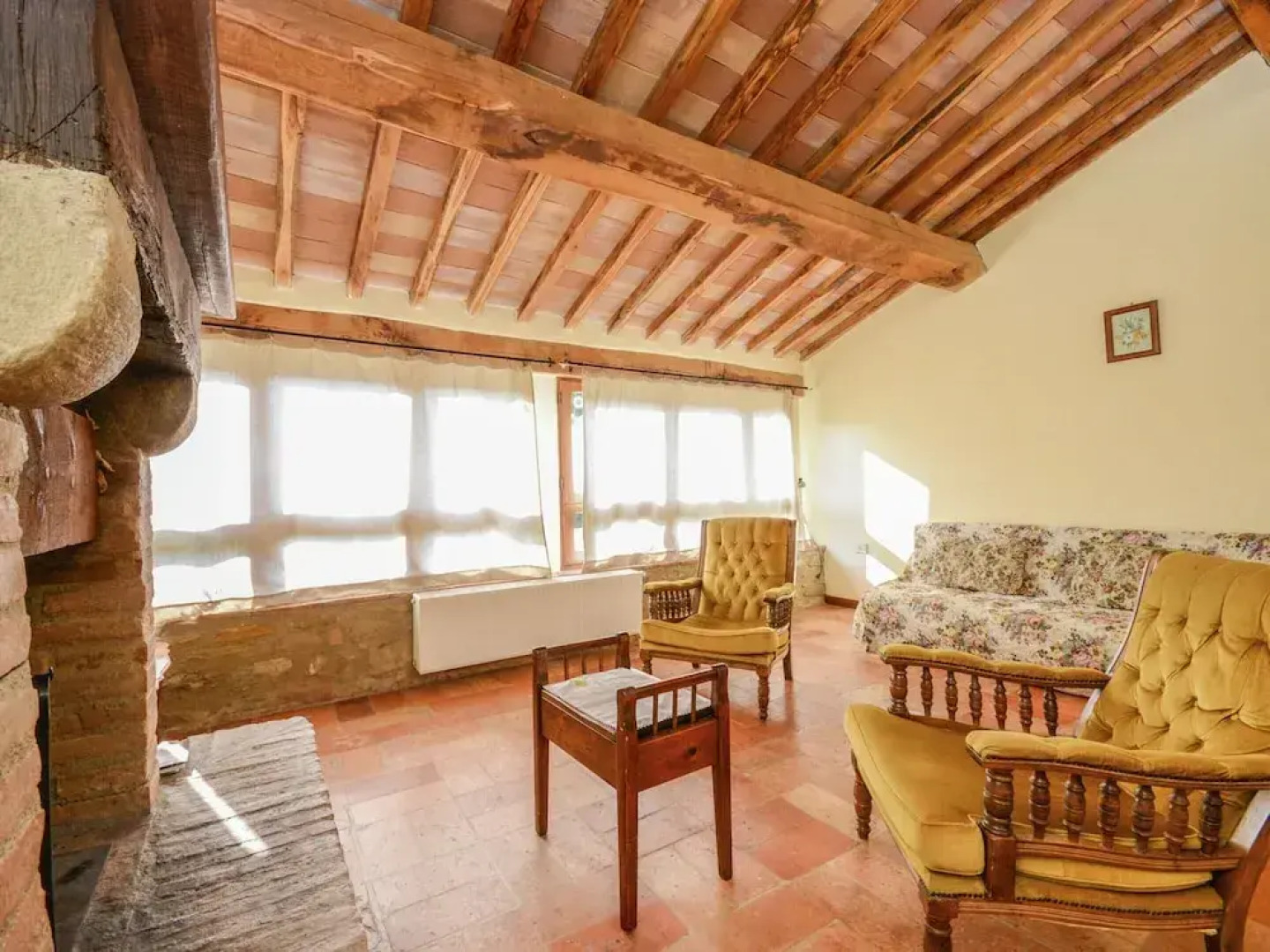 Idyllic Stay With Charm