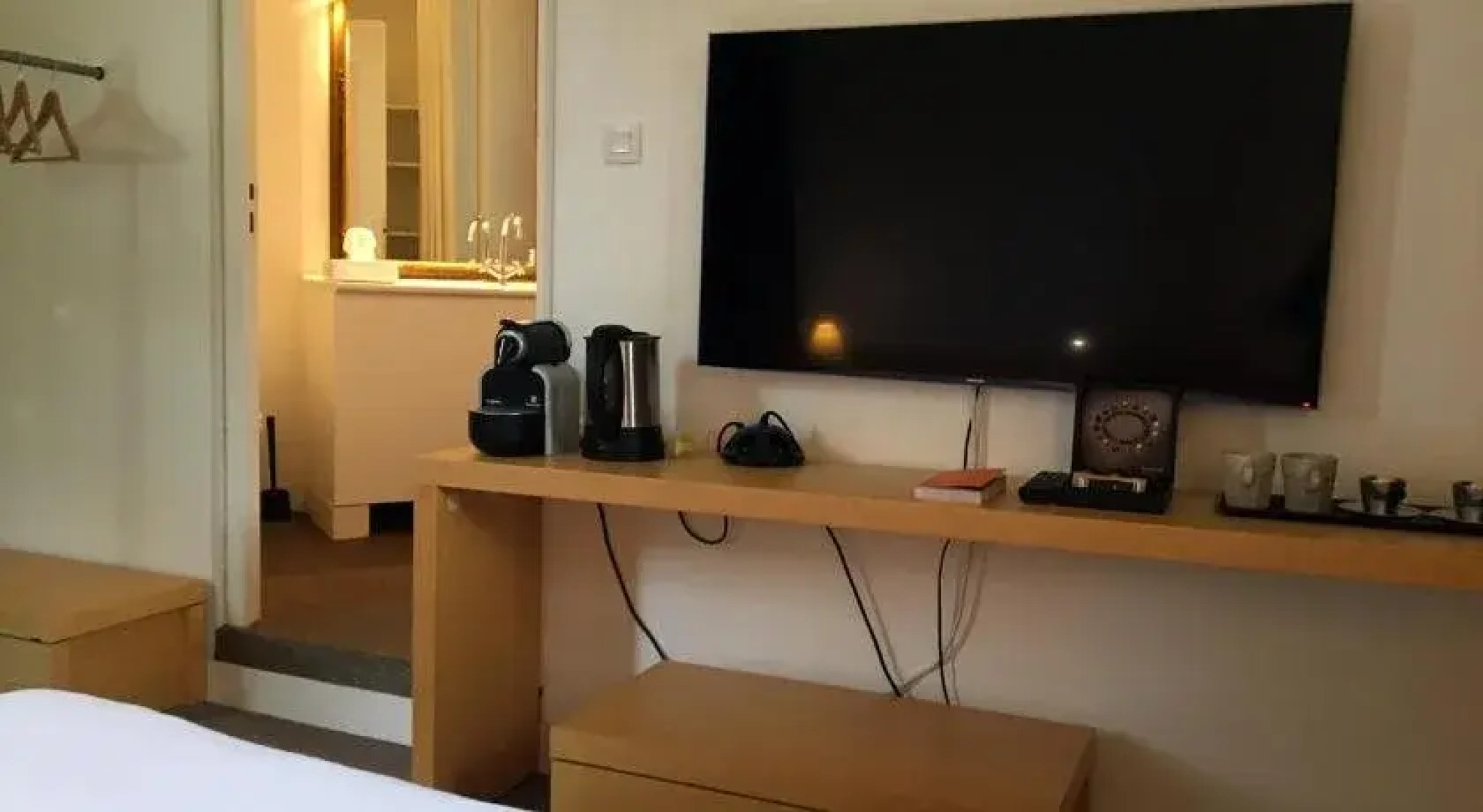 Maison DHôtes LArbre Rouge