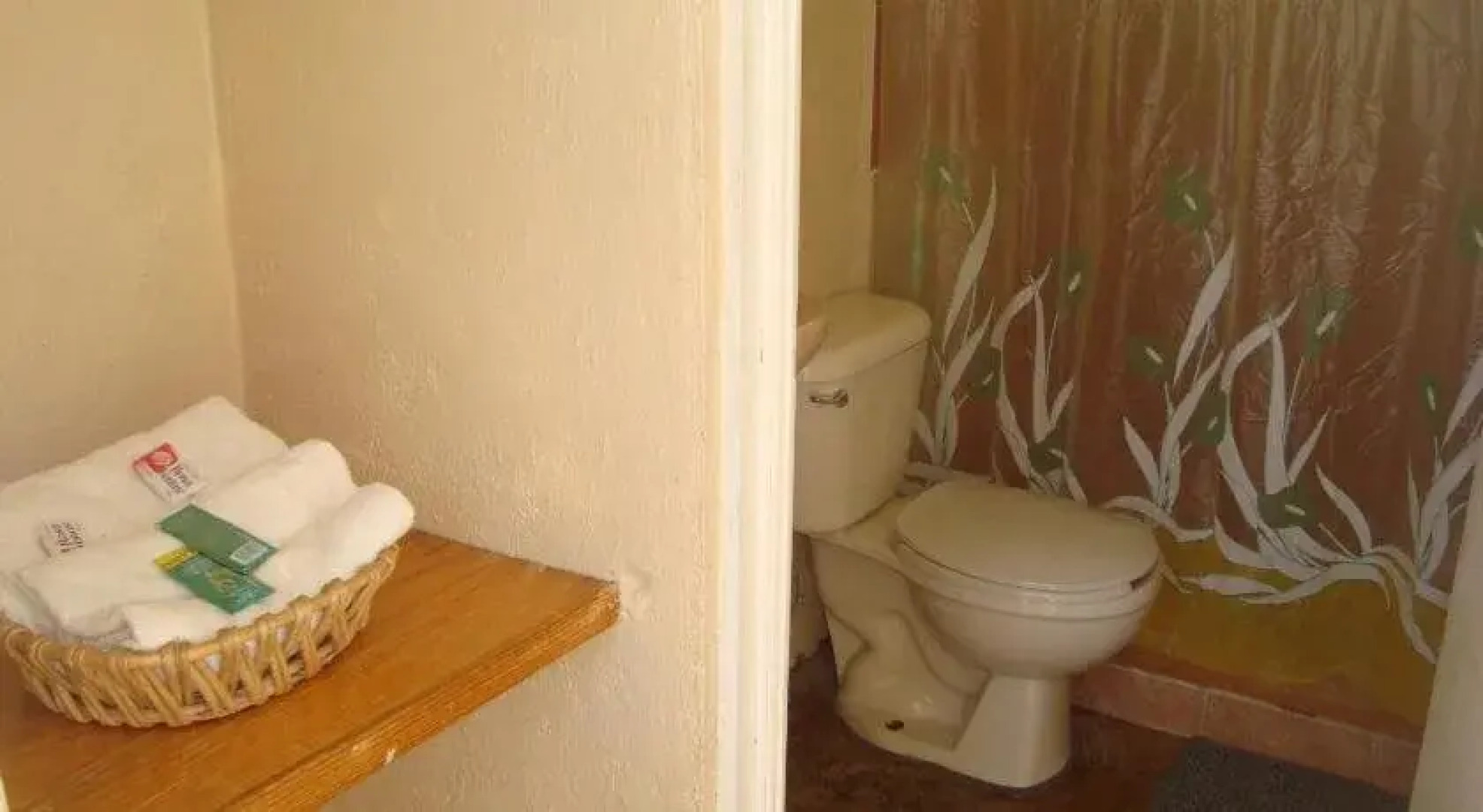 Hotel Brisas del Lago