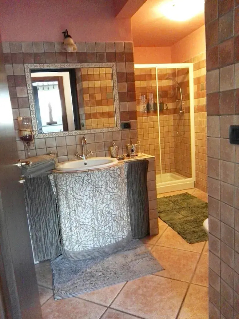 House With 2 Bedrooms in Cupramontana, With Enclosed Garden and Wifi -