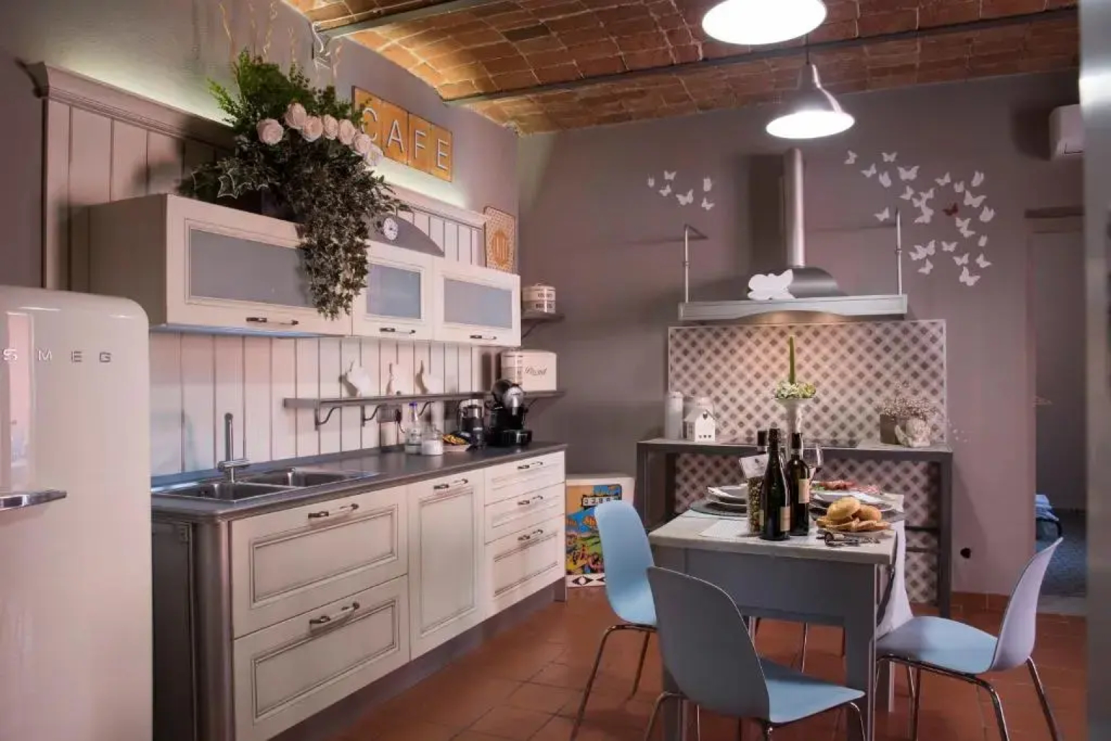 APPARTAMENTO VACANZE / HOLIDAY FLAT Farfalle&RossoBarbera