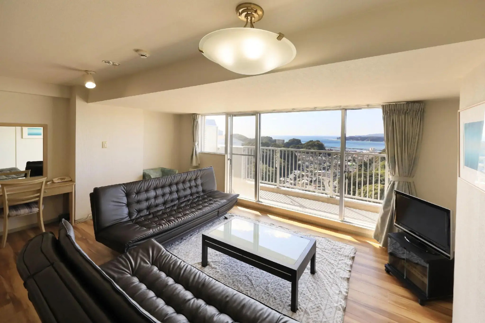 Katsuura Hilltop Hotel & Residence