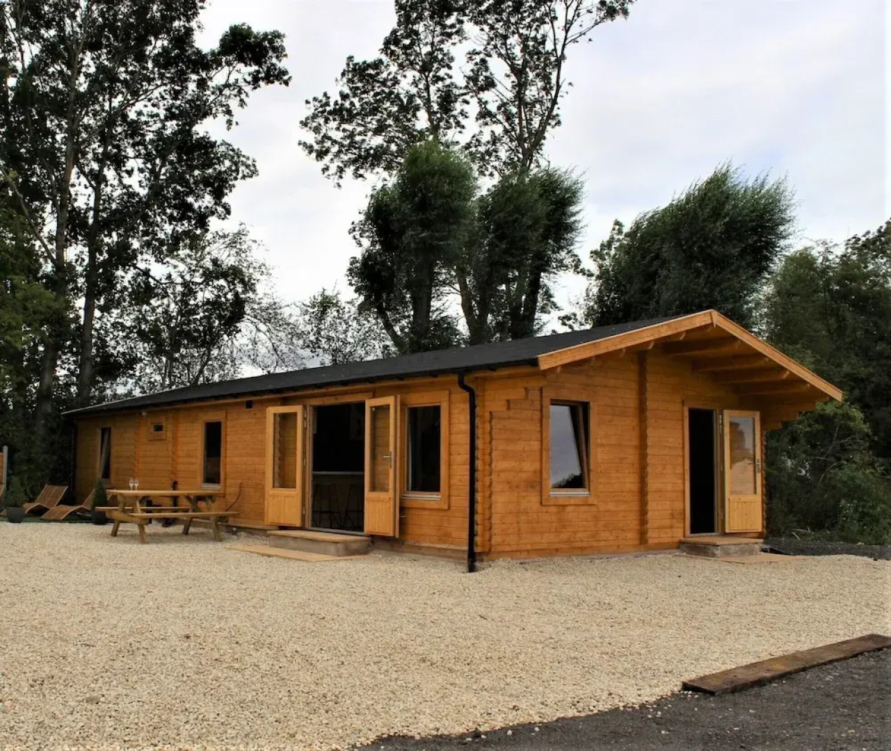 Lovely 3-bed Lodge in Ashton Under Hill