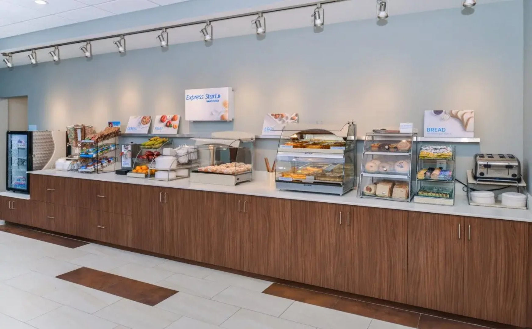 Holiday Inn Express & Suites Chadron by IHG