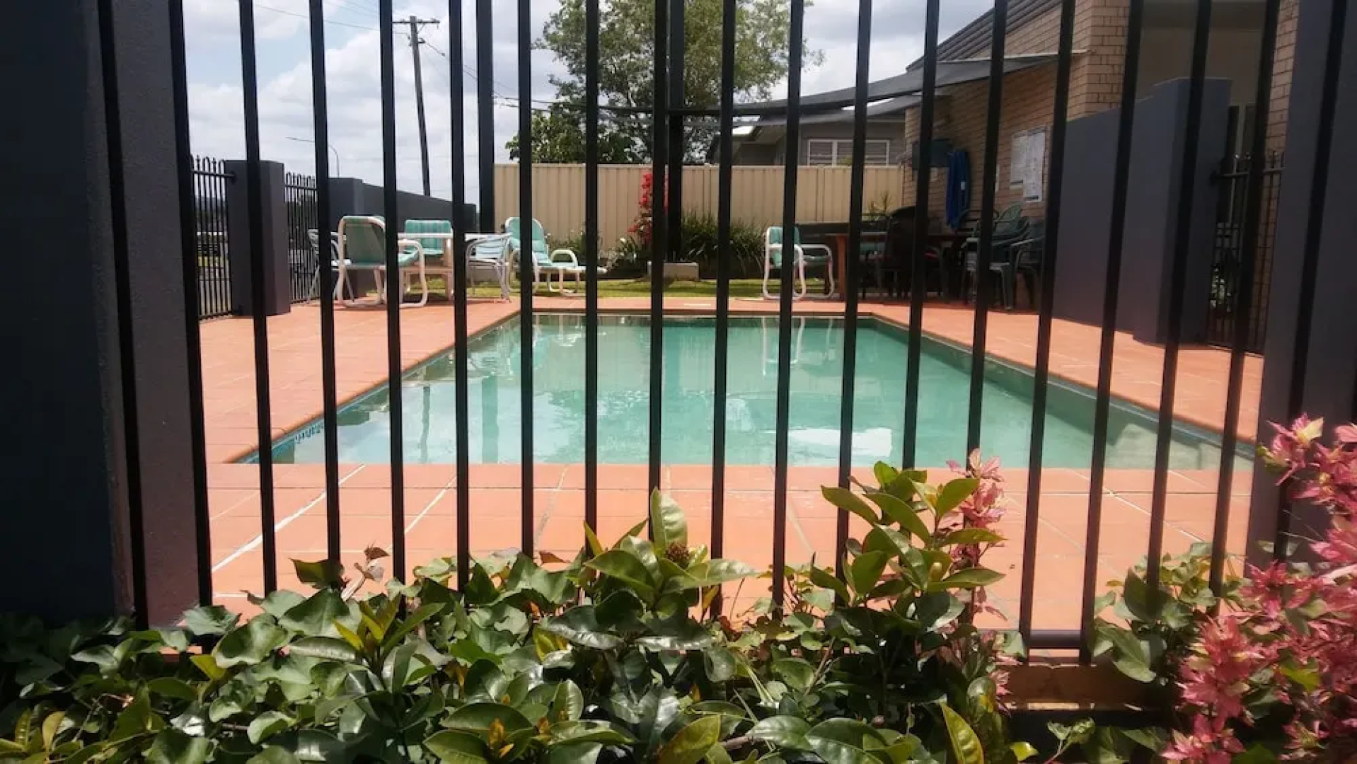Shady Rest Motel
