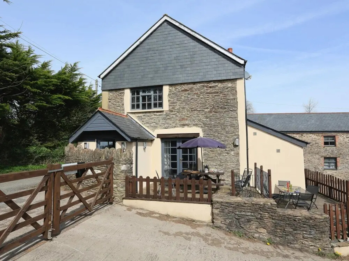 Little Cotton Farmhouse