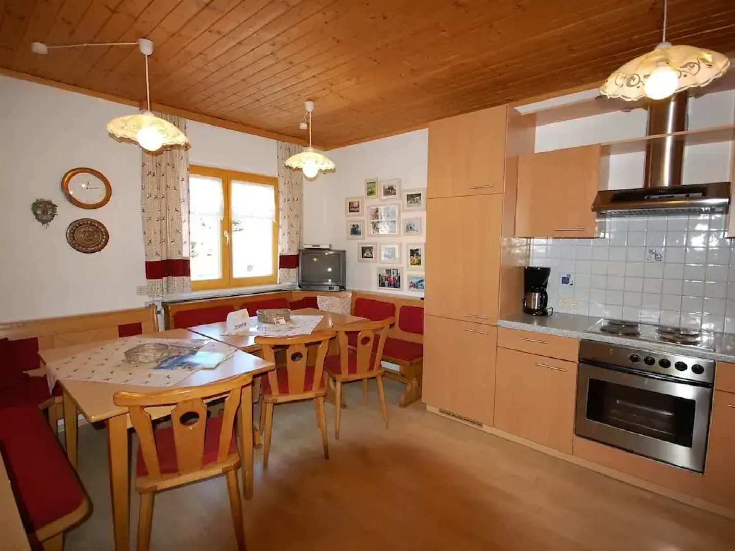 Renovated Mountain Retreat Stay