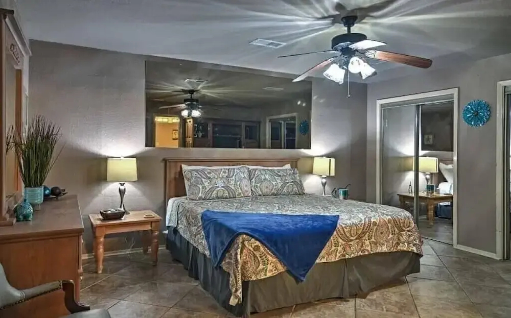 Waterfront Listing - 3 Bedroom 3 Bath on Secluded Private Cove,great Location