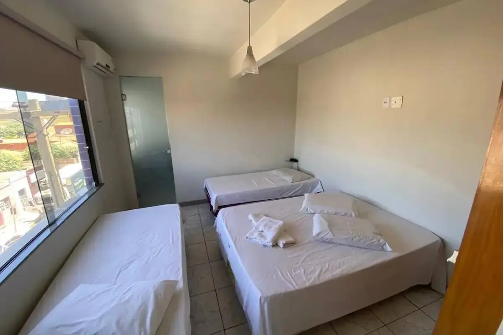 Kris Hotel