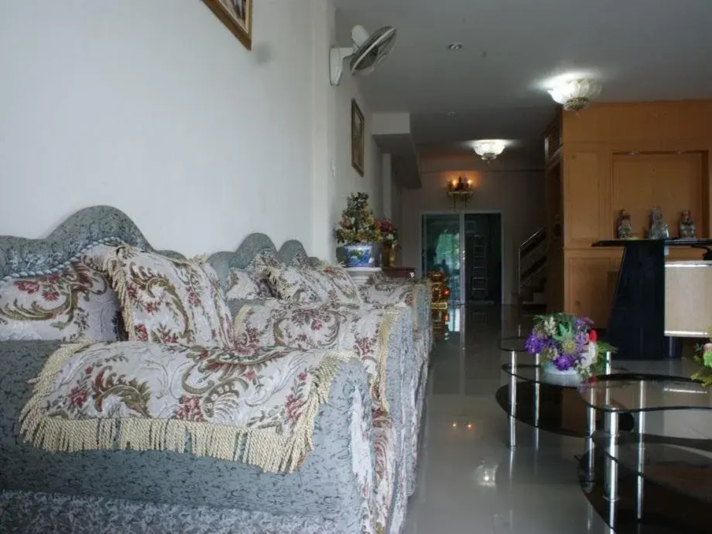 Crystal Place Buayai