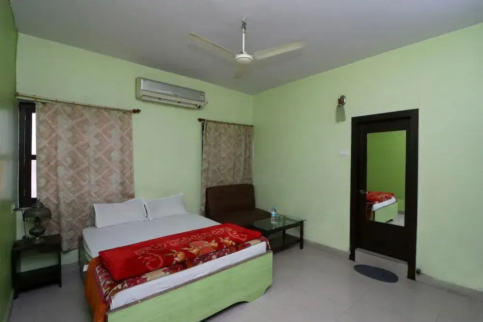 Spot On 42114 Hotel Ashoka