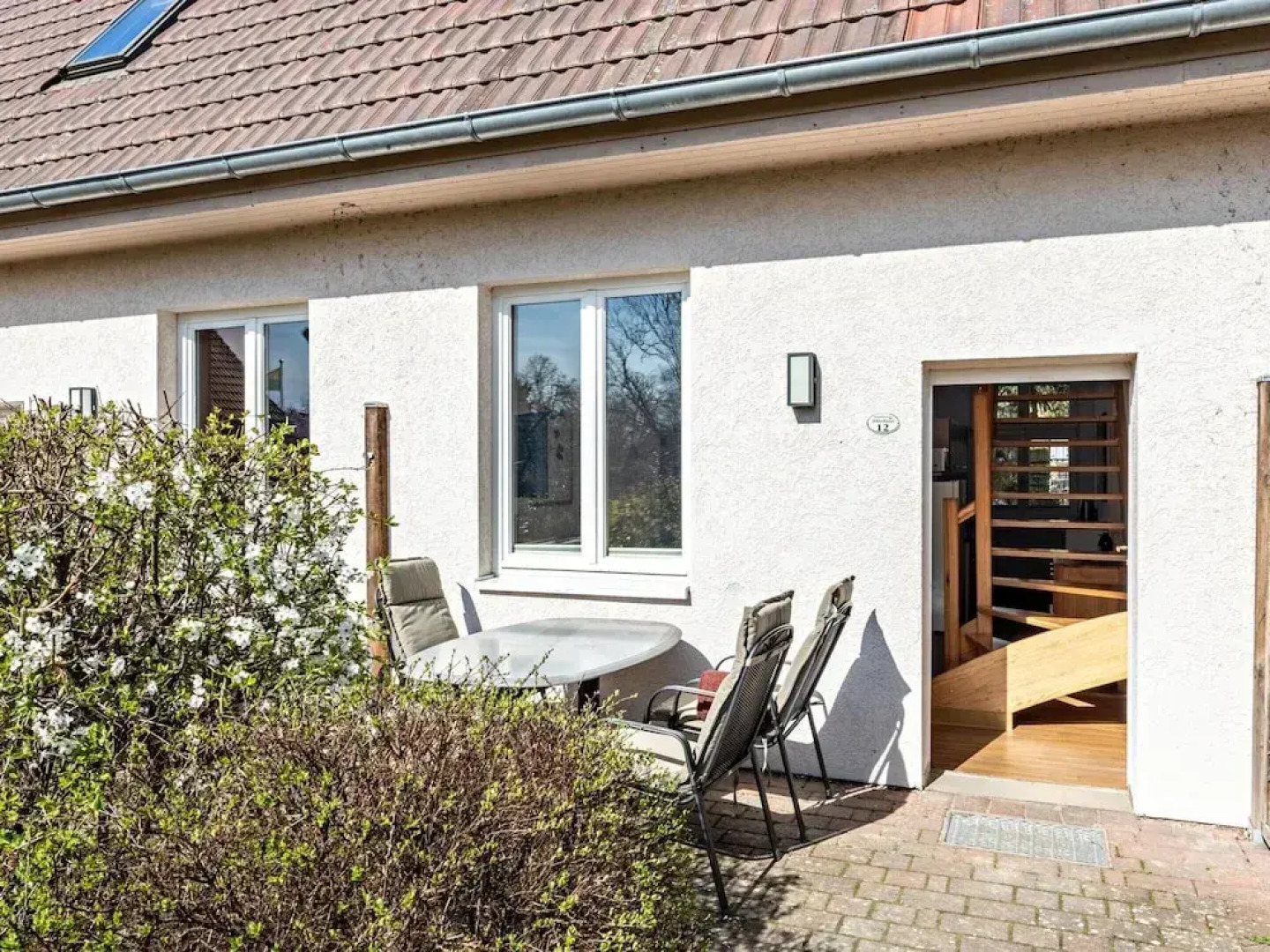 Apartment on Lake Muritz With Marina Access