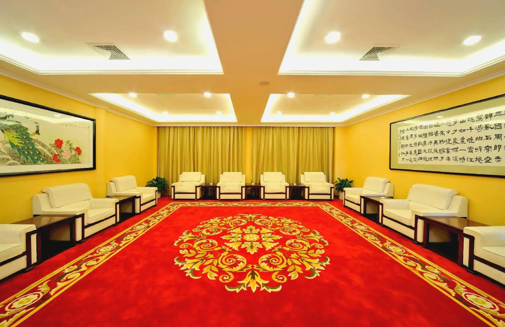 Jiayushan Lake Hot Spring Resort Hotel