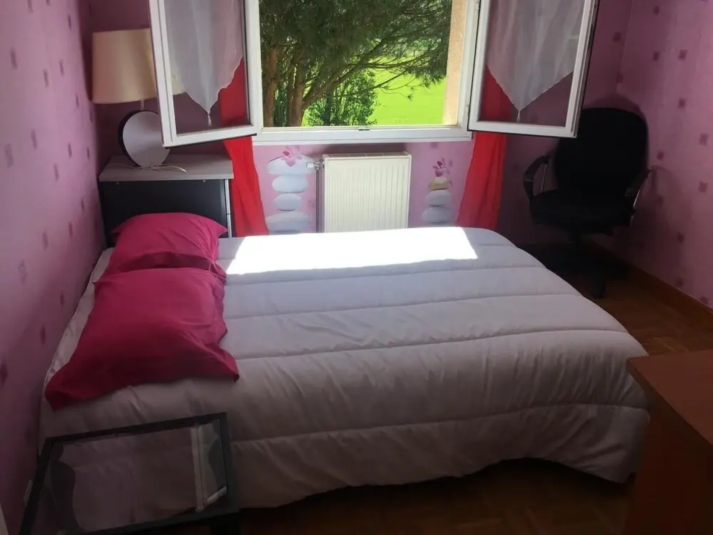 House With 4 Bedrooms in Saint-cyr-sur-le-rhône, With Wonderful Mountain View, Enclosed Garden and Wifi