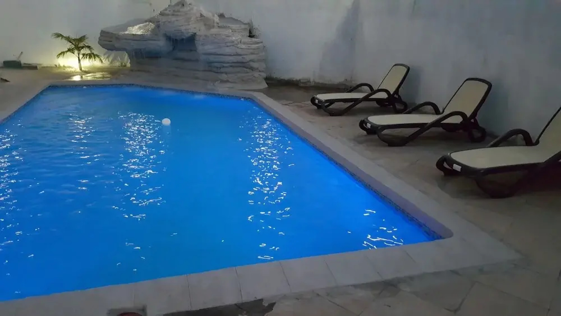 Cross Roads Lodge Kitwe