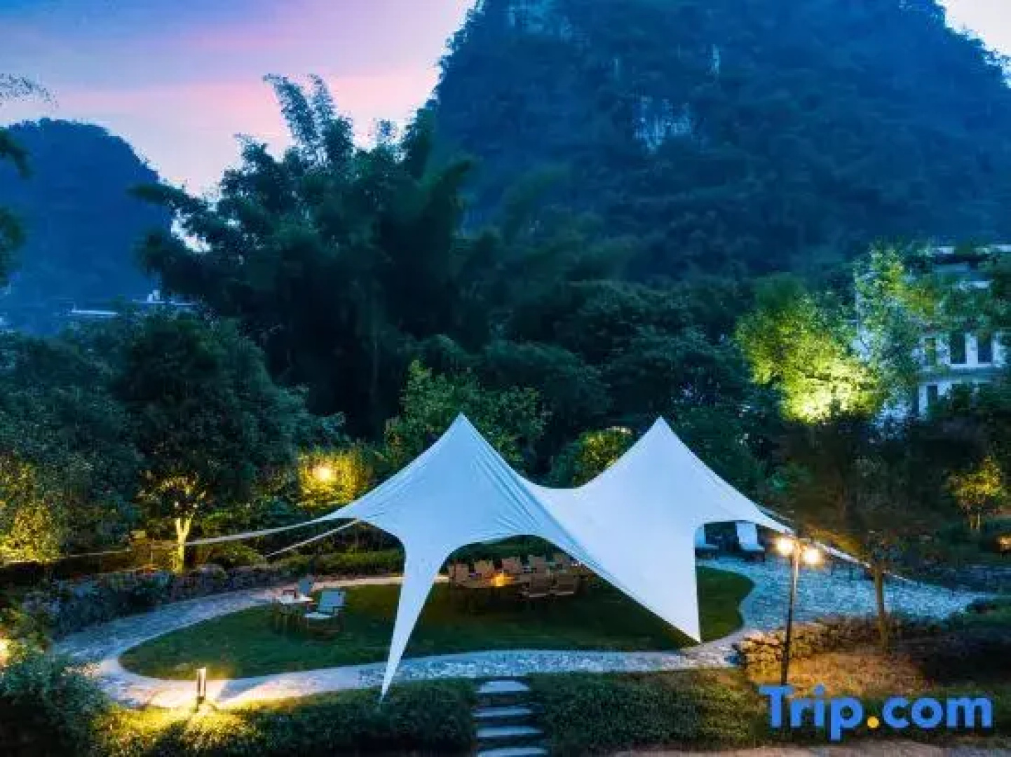 Courtyard Hotel - Yulong River Branch