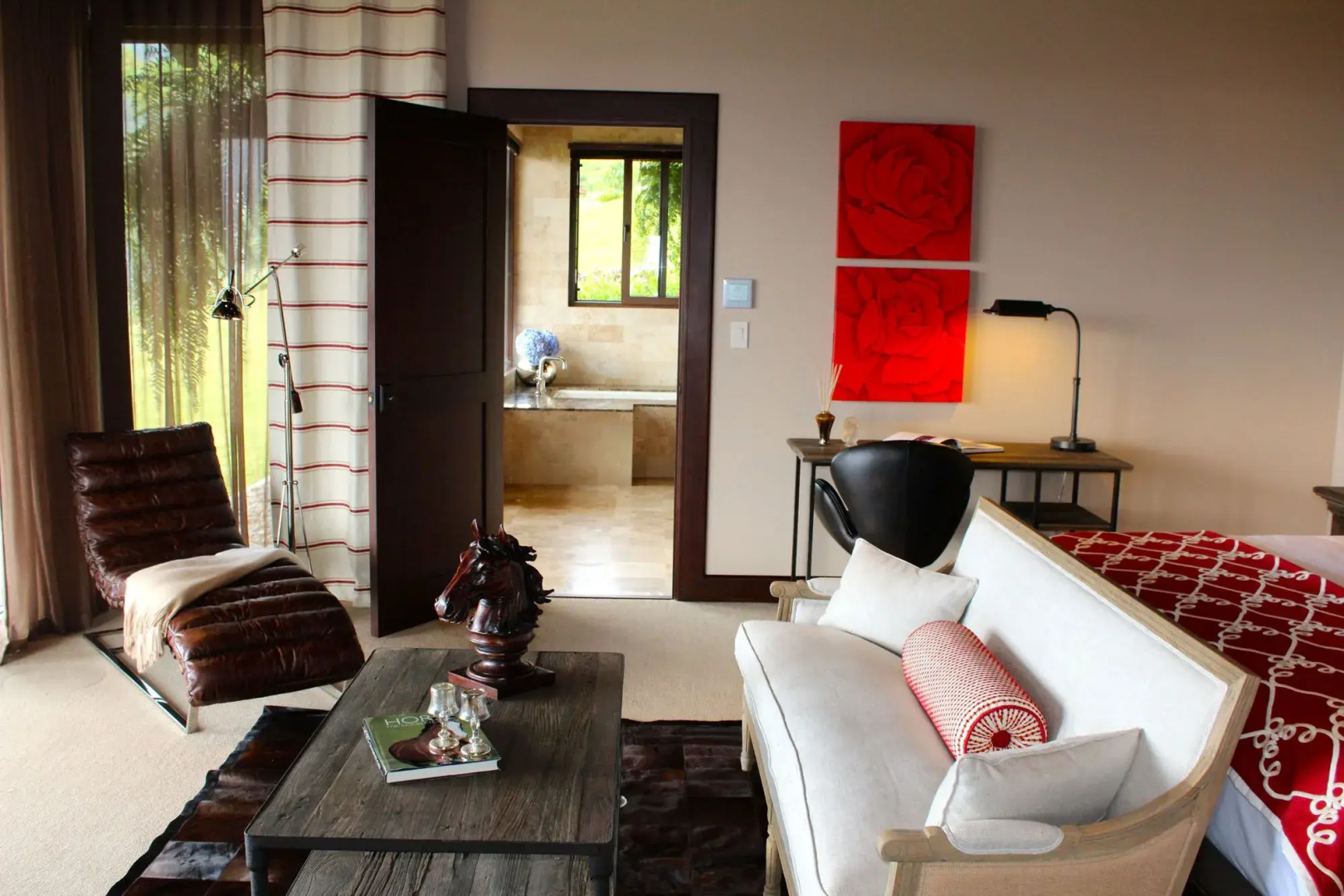 Hacienda AltaGracia, Auberge Collection