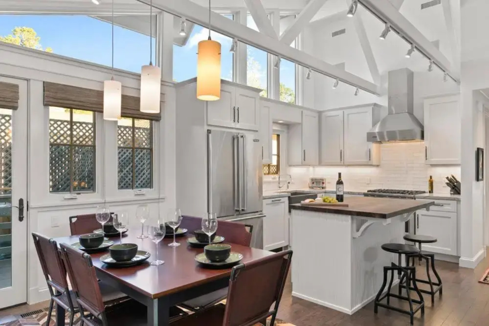 Beautiful Remodeled Home 30 night min