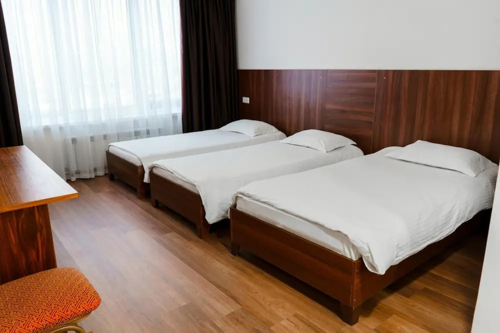 Отель The Square