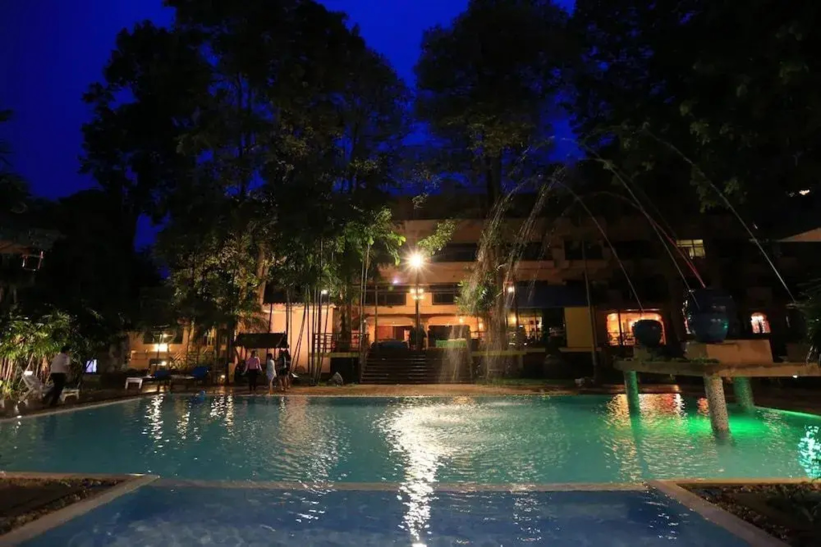 Baanrai Riverkkwai Resort