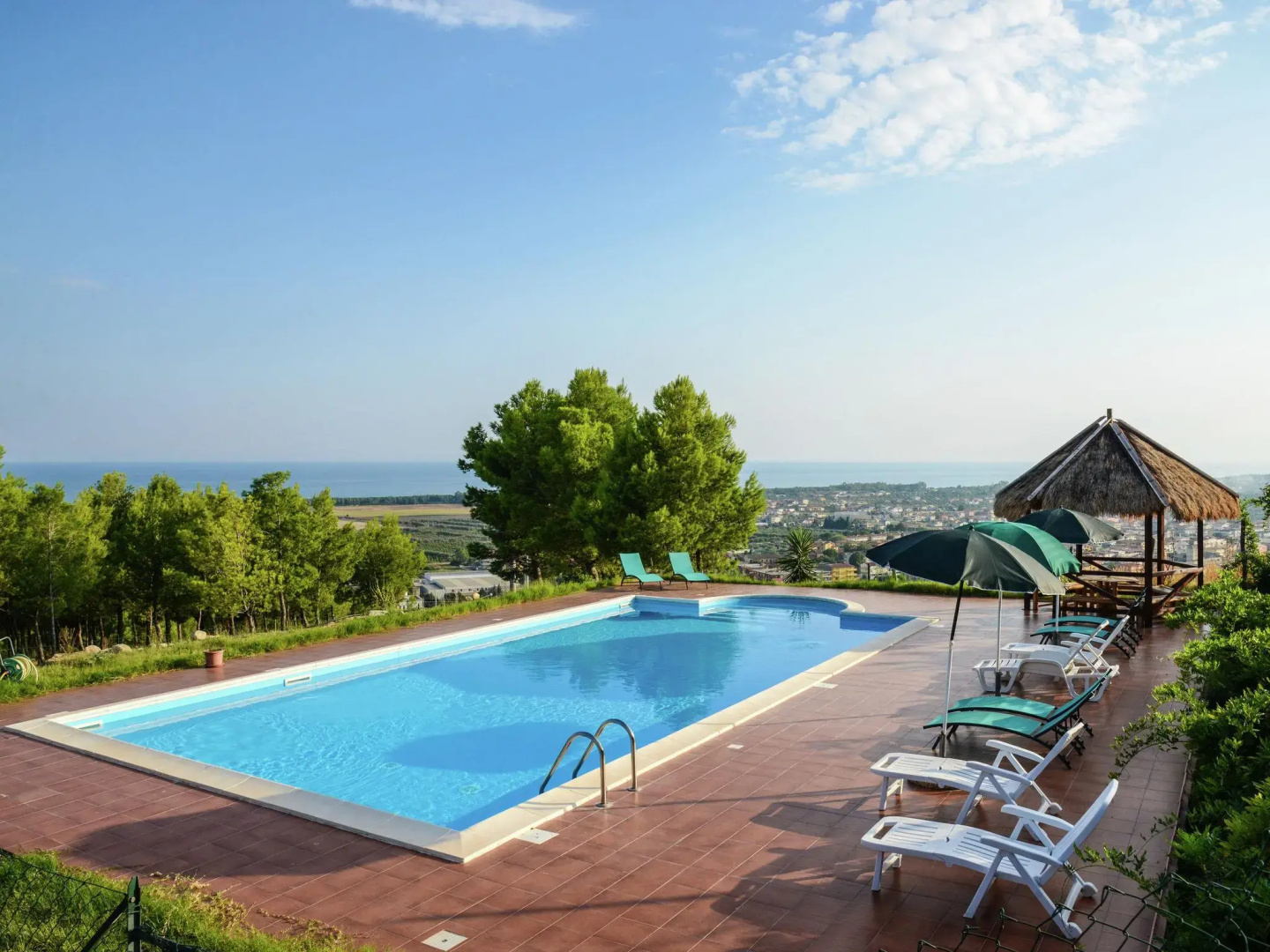 Unique Holiday Home in Cropani Marina with Swimming Pool