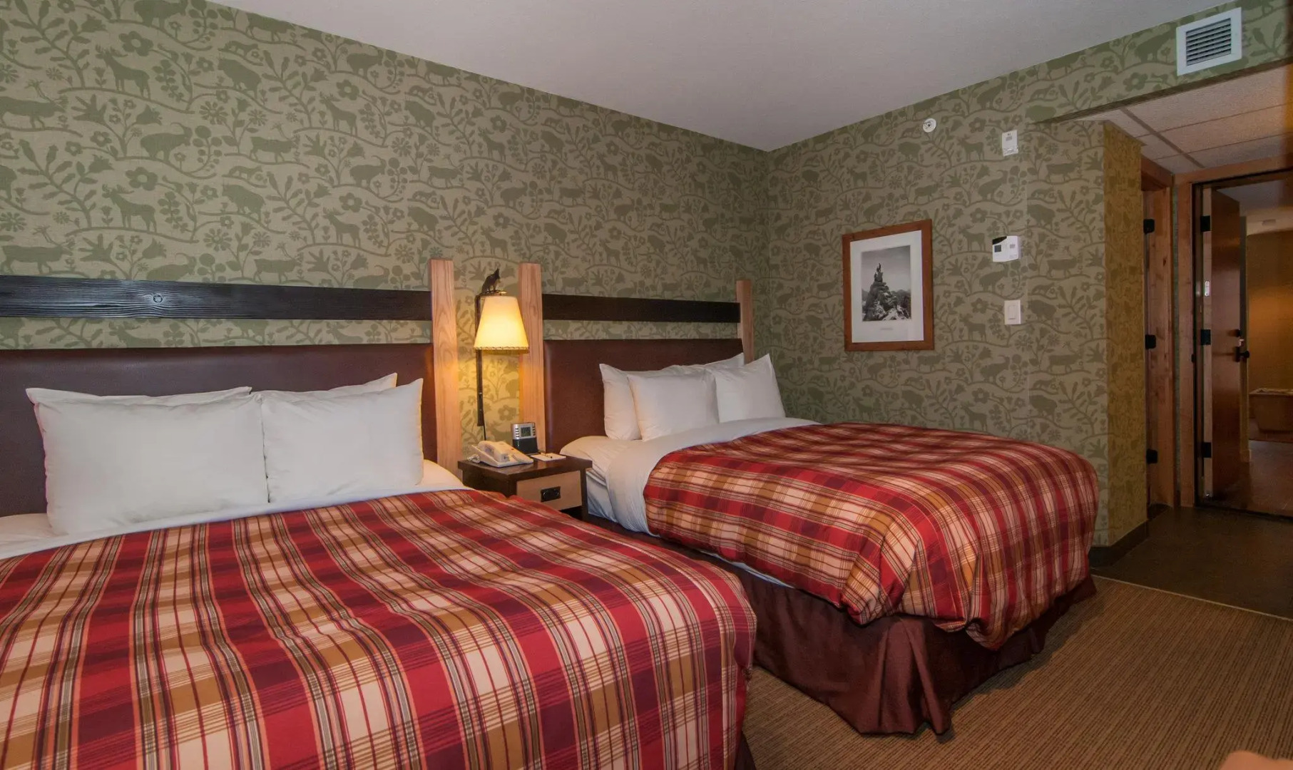 The Fox Hotel and Suites