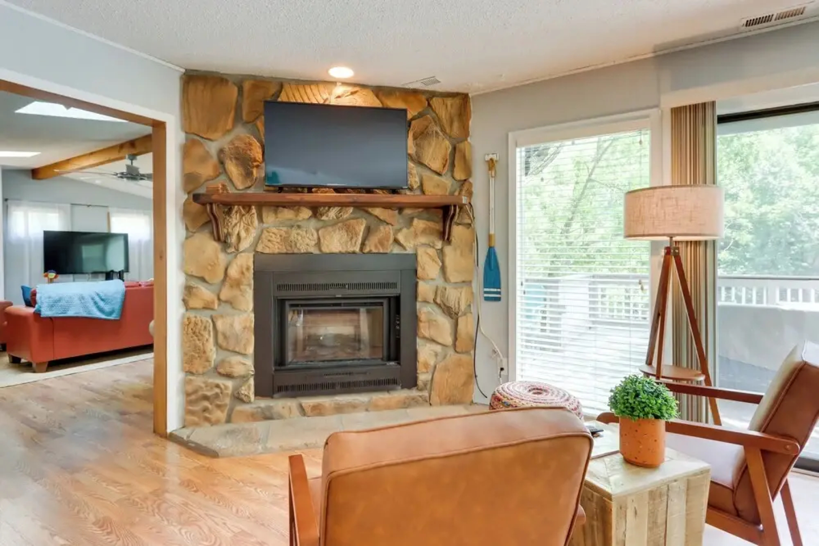 Lakefront Retreat in the Heart of Osage Beach!