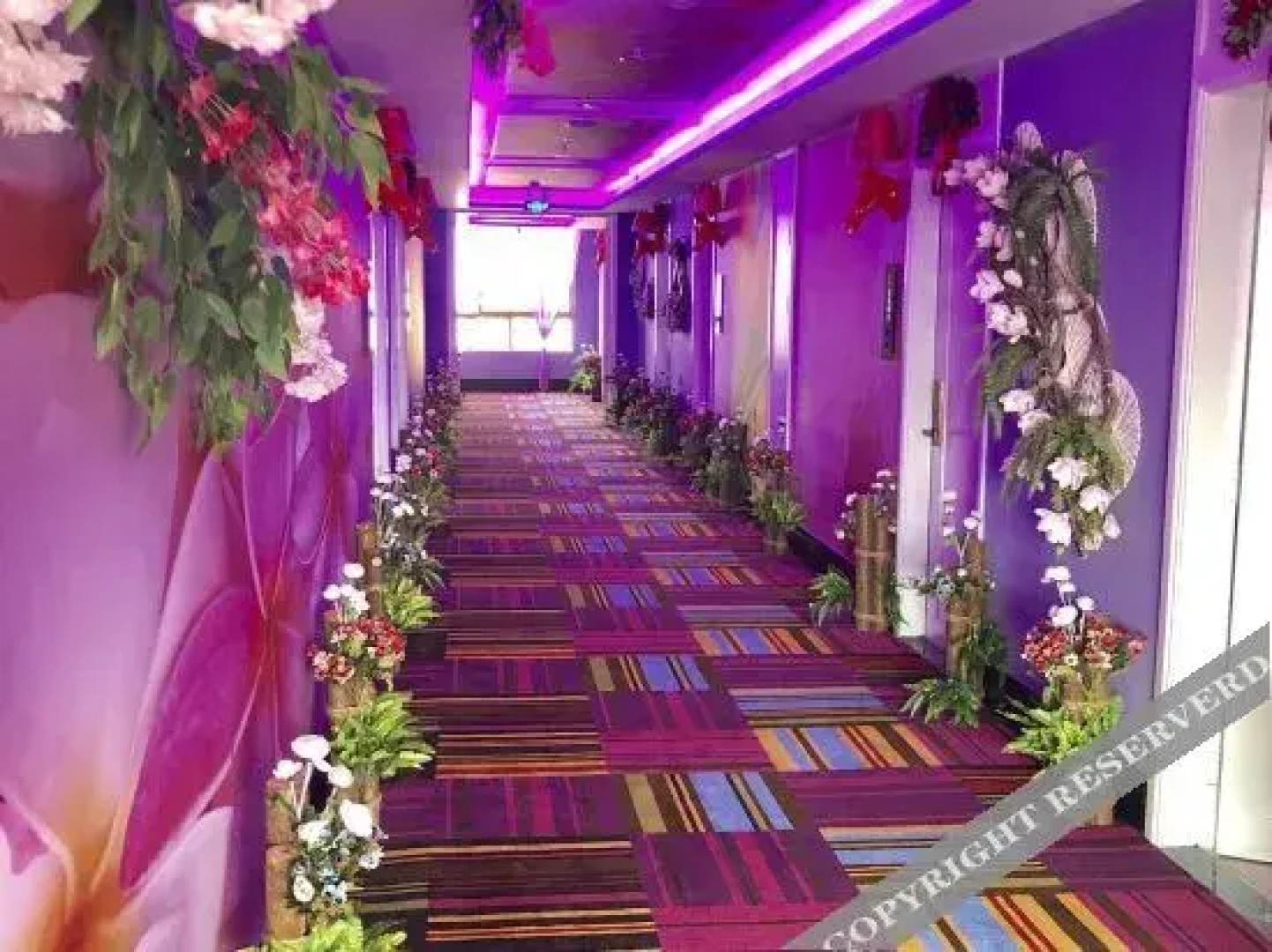 V8gaohua Business Hotel