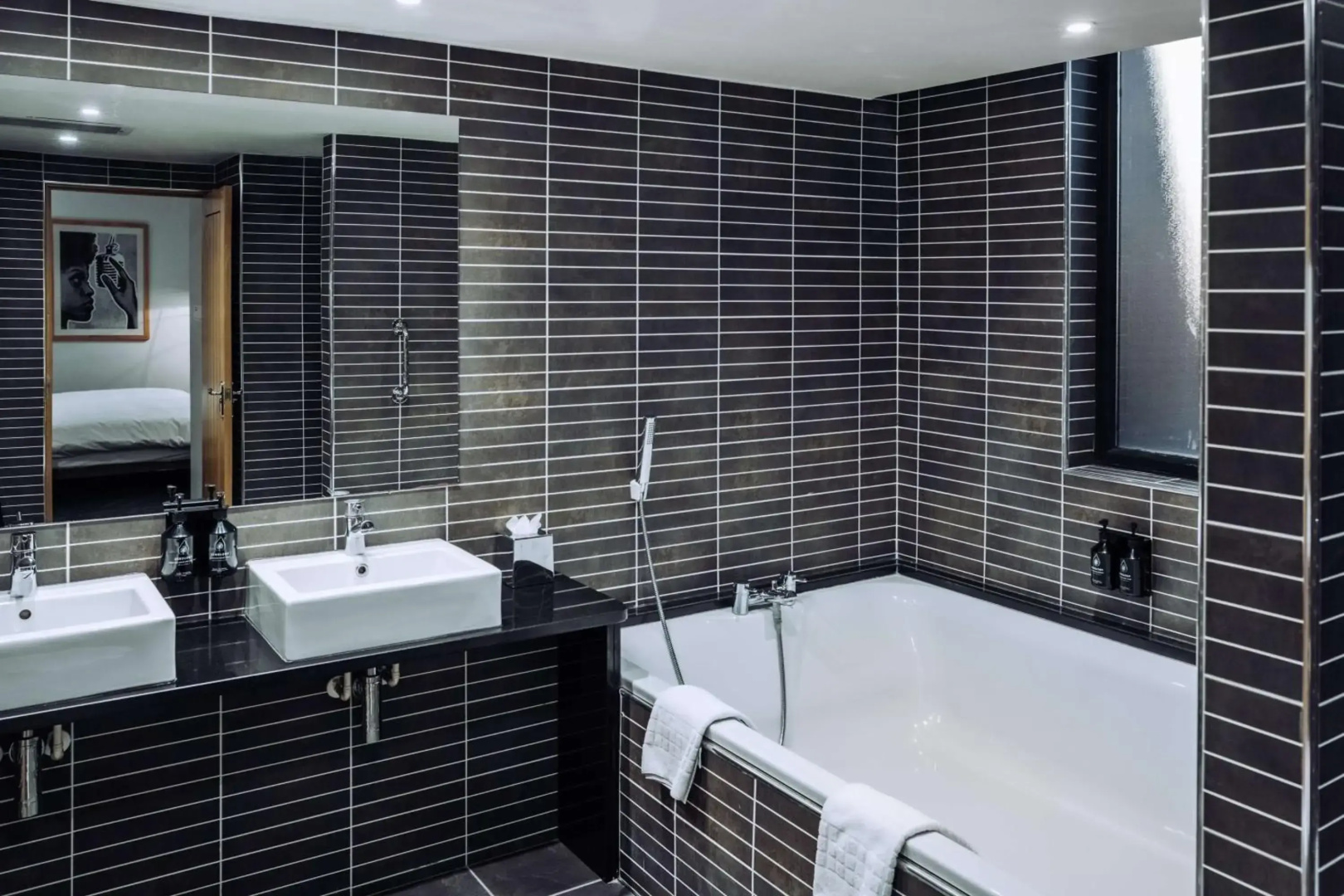 Отель Pentahotel Reading