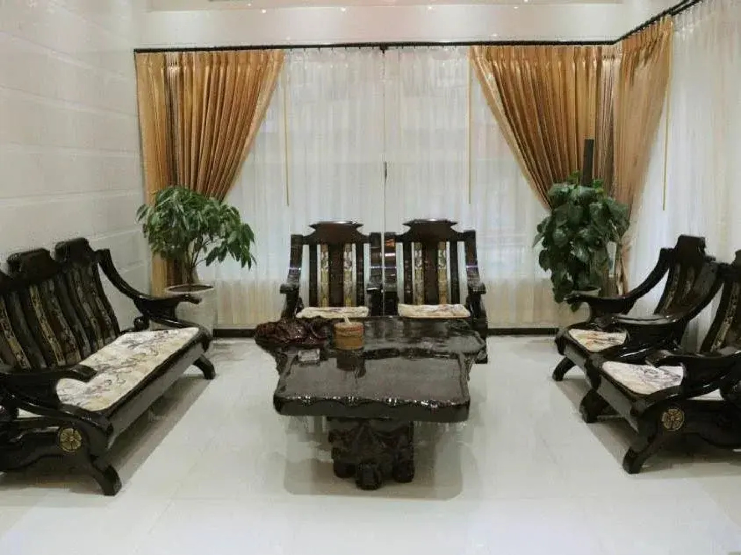 Golden-Kinnara-Hotel