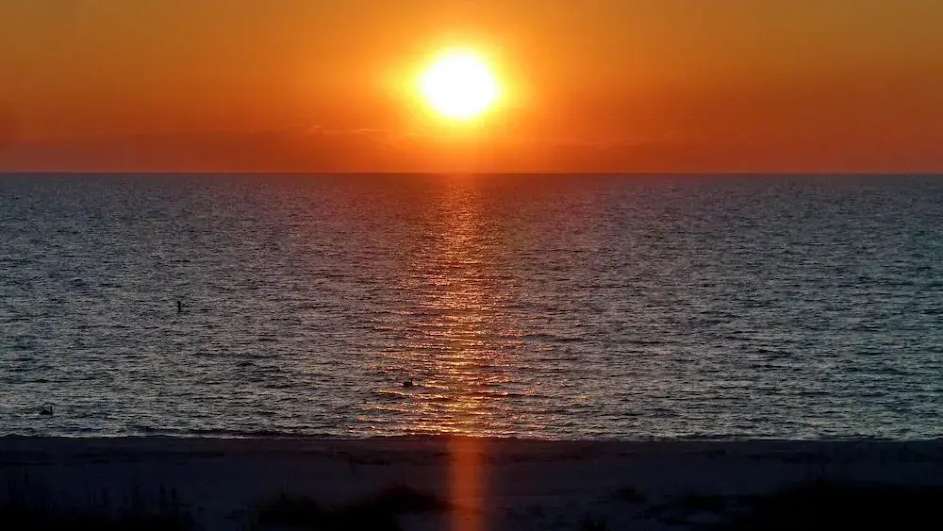 Sunset Villas 4 Awesome Views/2 Balconies/pool/deck/bbq!