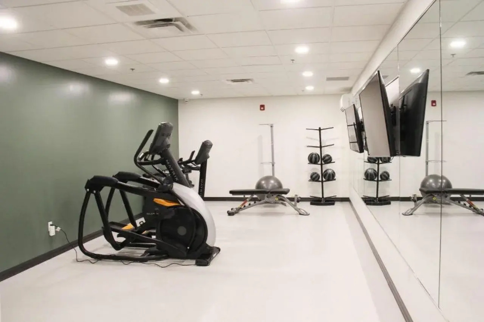 Best Western Plus Winkler