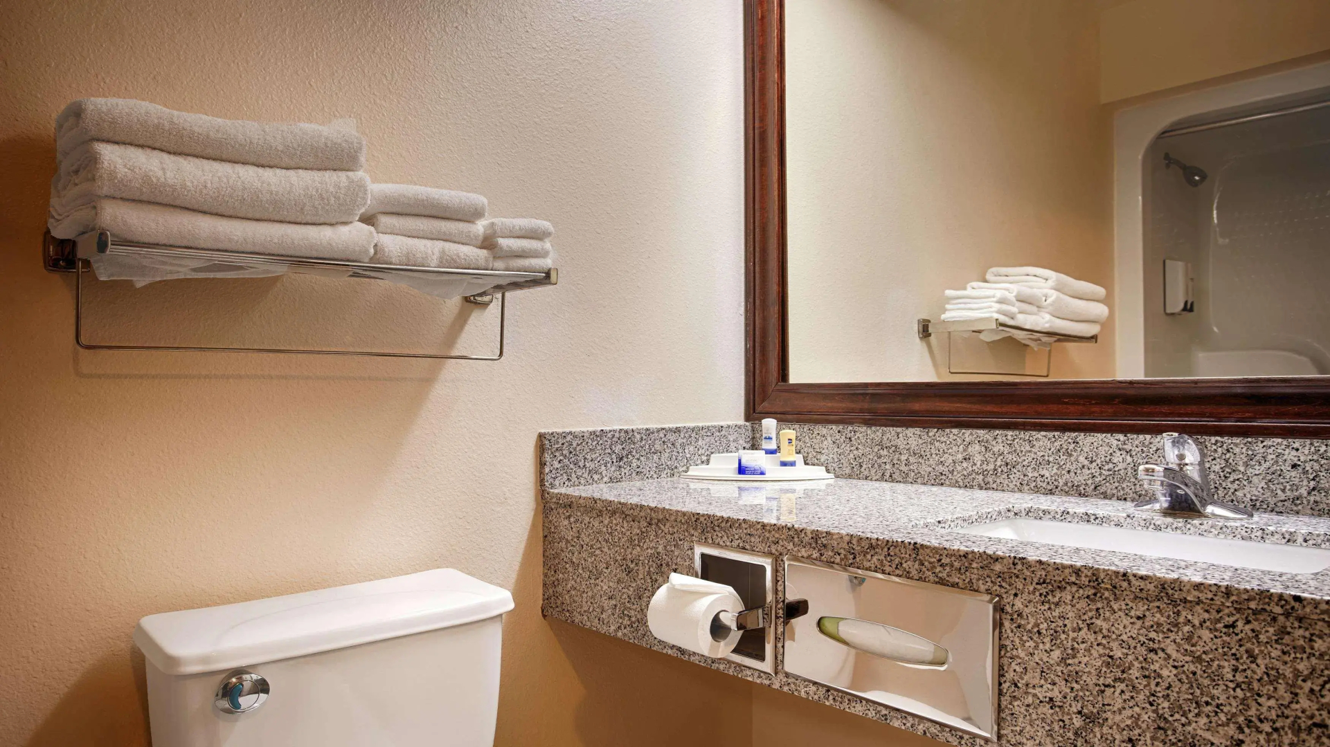 Best Western Post Inn