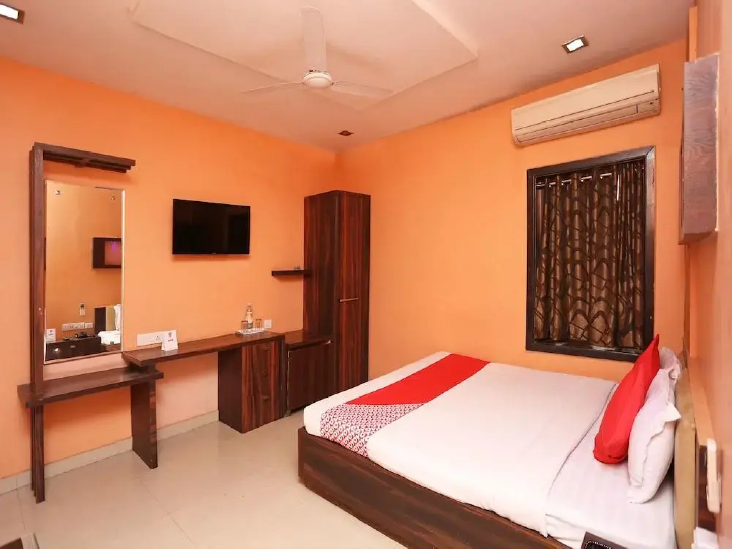 OYO 4127 Hotel City Pulse