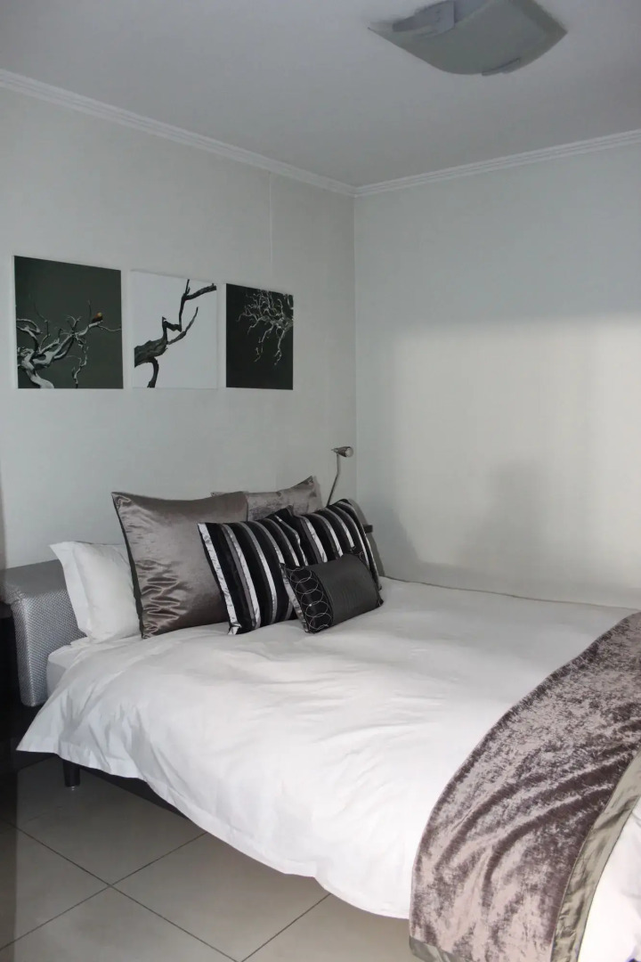 The Nicol Hotel and Apartments