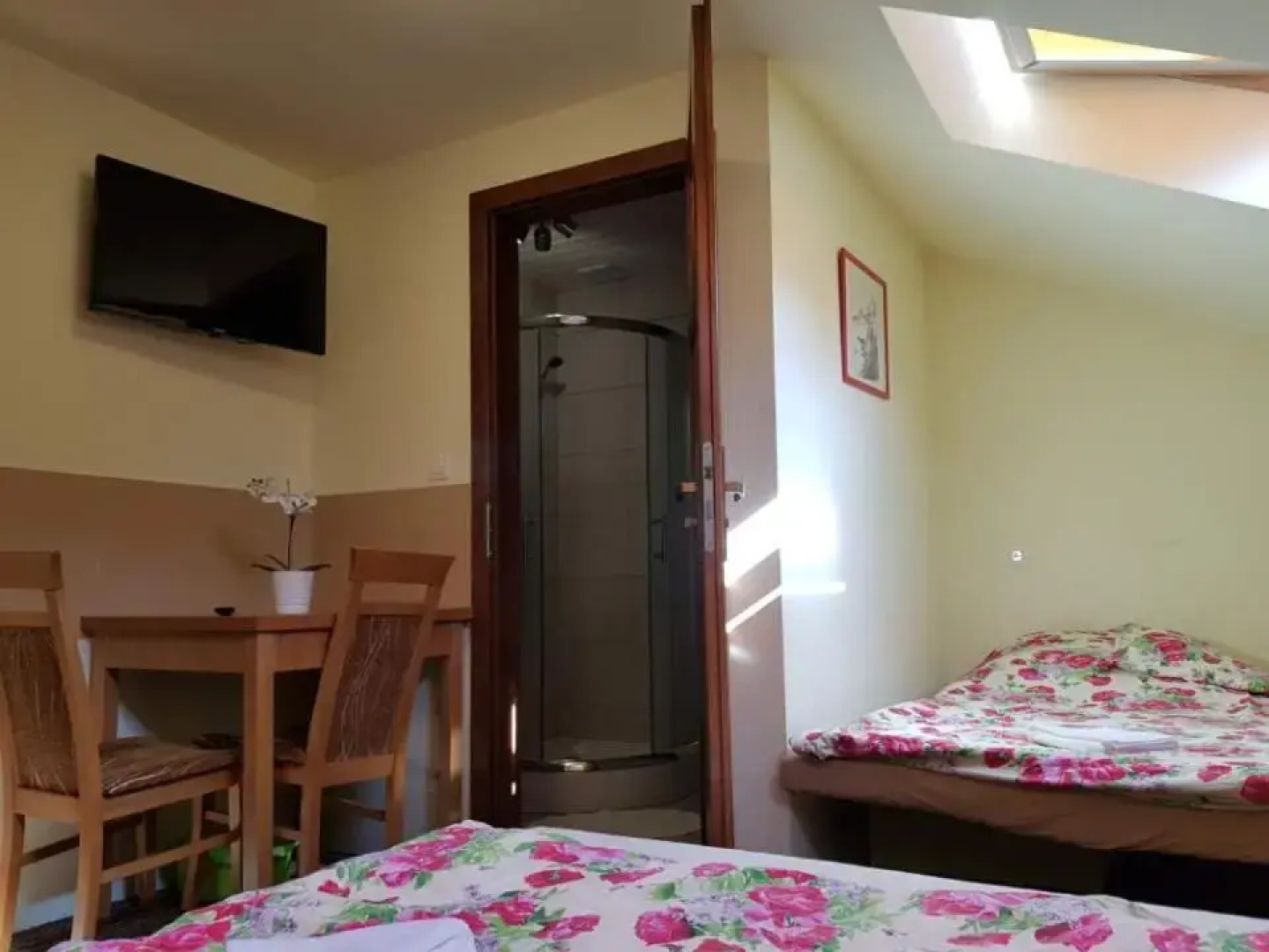 SEUL WILLA  Guest house n Restaurant