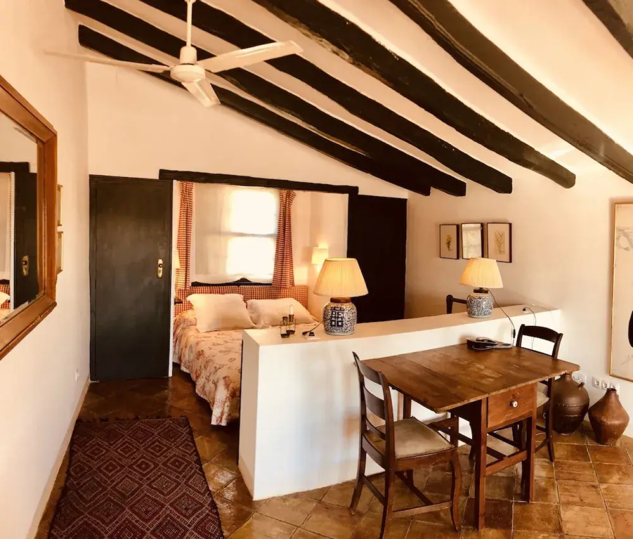 Casa Historica Al Lado Del Mar