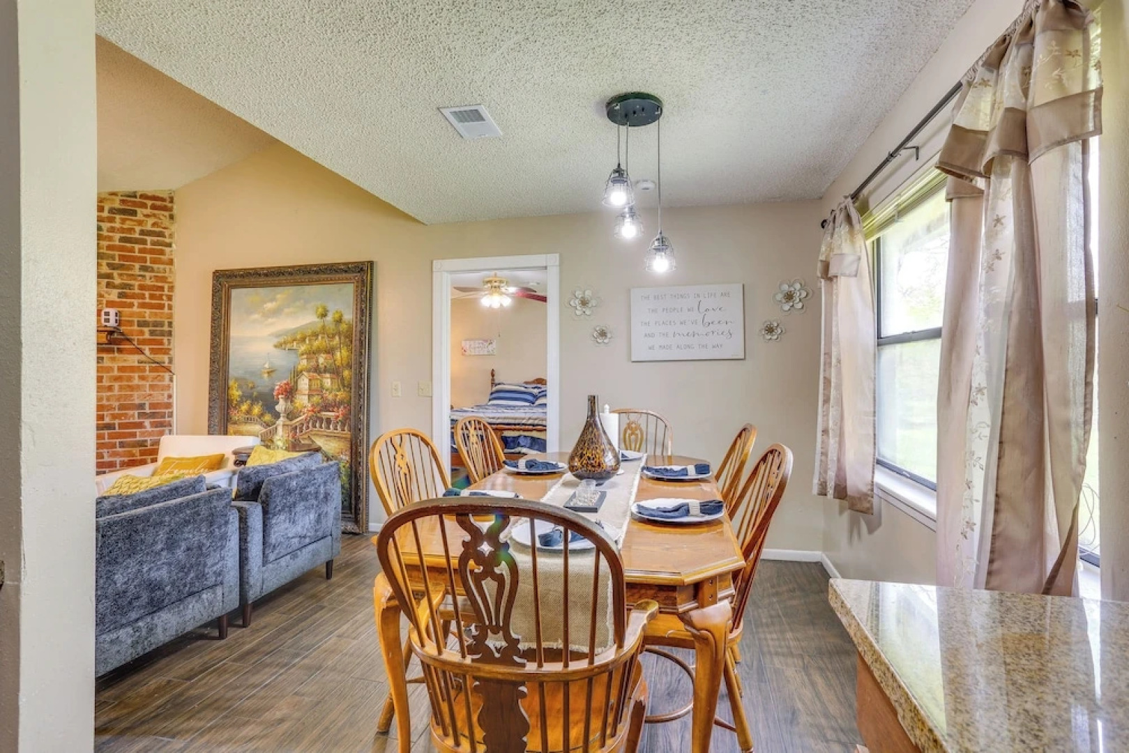 6 Mi to Ellen Trout Zoo: Family Home w/ Yard!