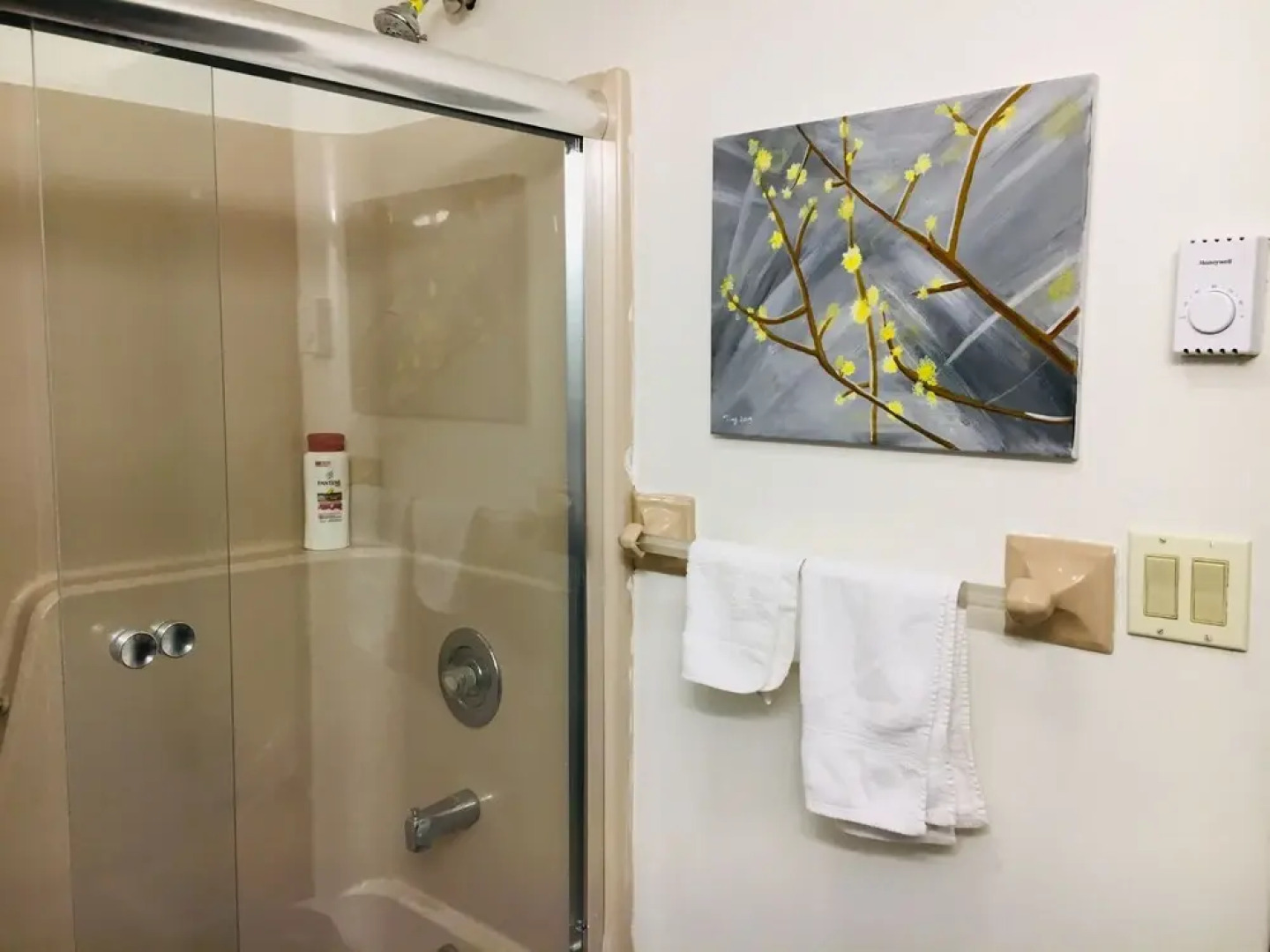 Beautiful Lakeside House Near Camelback